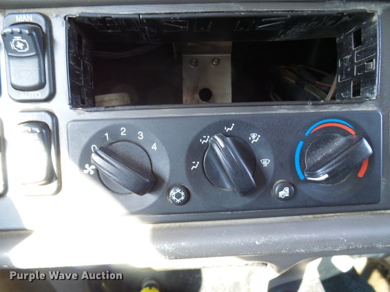 image for item DL0796 2007 Peterbilt 357  dump truck