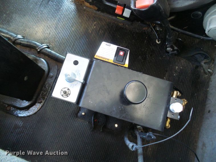 image for item DL0796 2007 Peterbilt 357  dump truck