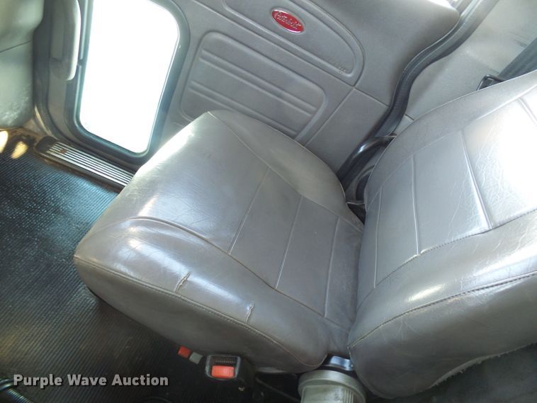 image for item DL0796 2007 Peterbilt 357  dump truck