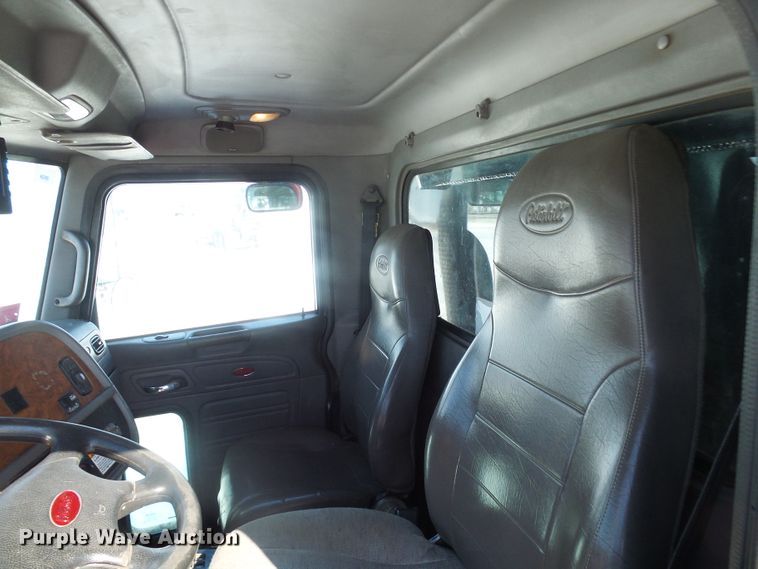 image for item DL0796 2007 Peterbilt 357  dump truck