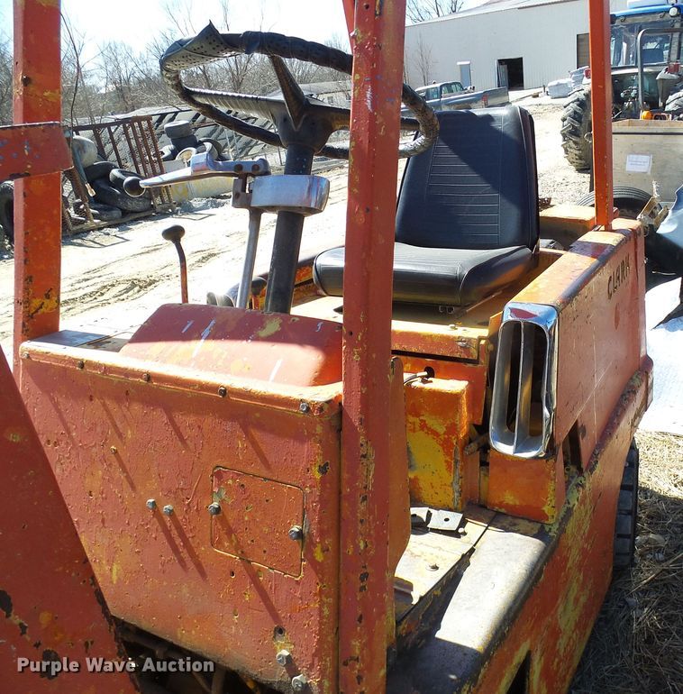 image for item DL0826 Clarklift  forklift