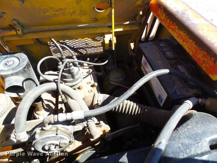 image for item DL0826 Clarklift  forklift