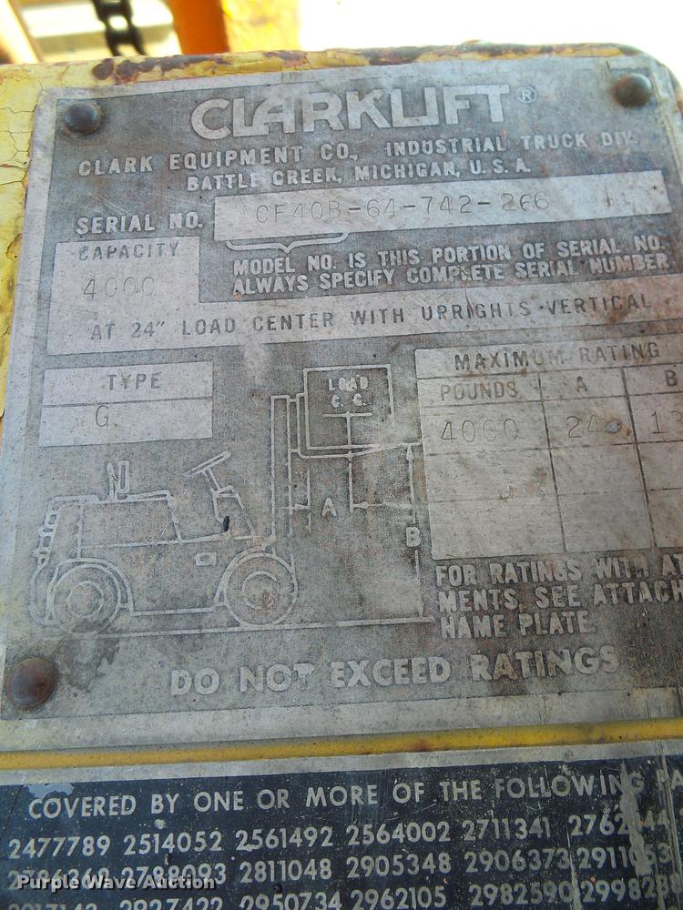 image for item DL0826 Clarklift  forklift