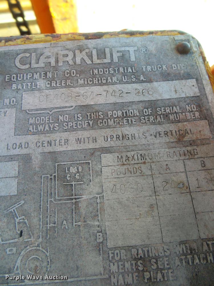 image for item DL0826 Clarklift  forklift