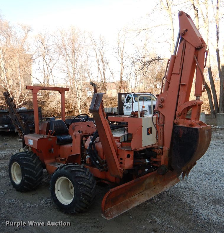 image for item DL2113 Ditch Witch R40  trencher