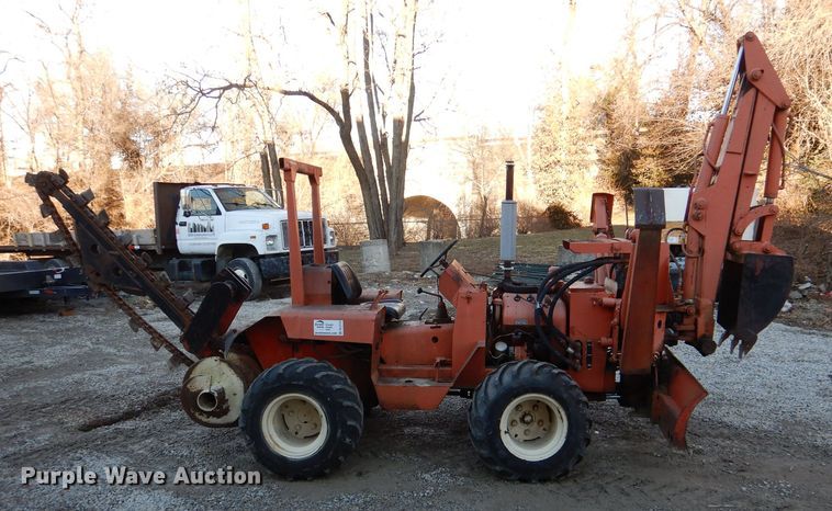 image for item DL2113 Ditch Witch R40  trencher