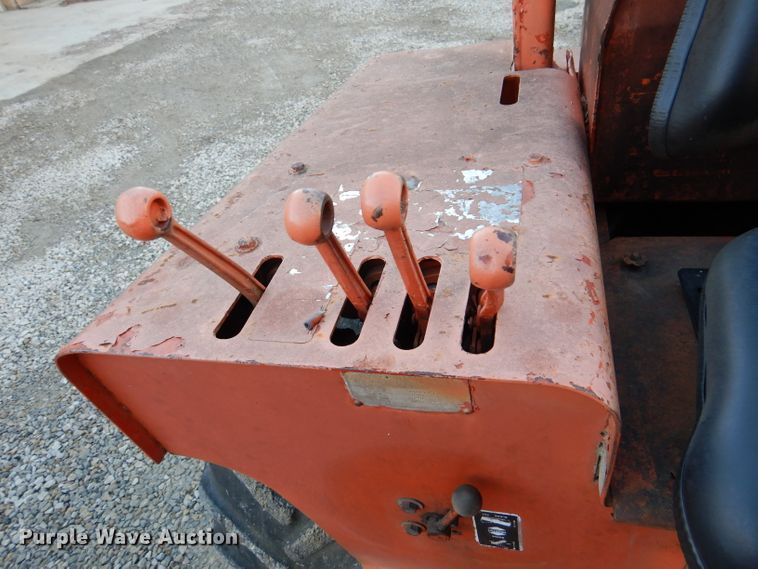image for item DL2113 Ditch Witch R40  trencher
