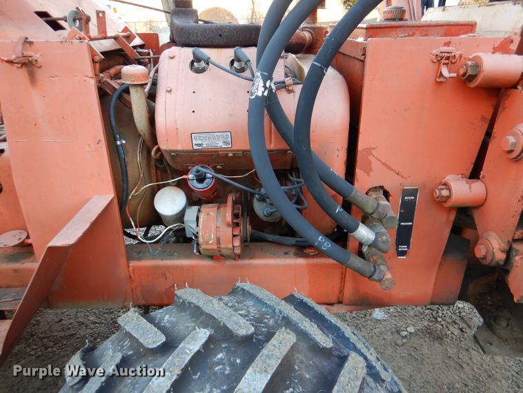 image for item DL2113 Ditch Witch R40  trencher