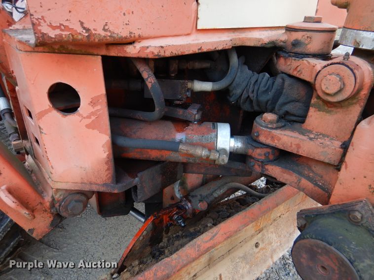 image for item DL2113 Ditch Witch R40  trencher