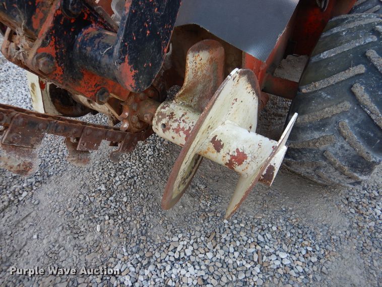 image for item DL2113 Ditch Witch R40  trencher