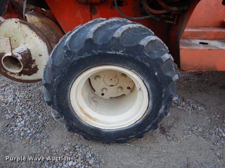 image for item DL2113 Ditch Witch R40  trencher