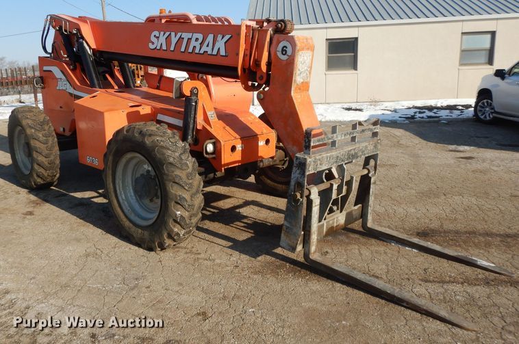 image for item DL2126 2007 SkyTrak 6036  telehandler