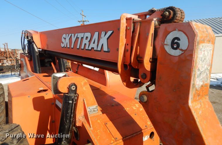 image for item DL2126 2007 SkyTrak 6036  telehandler