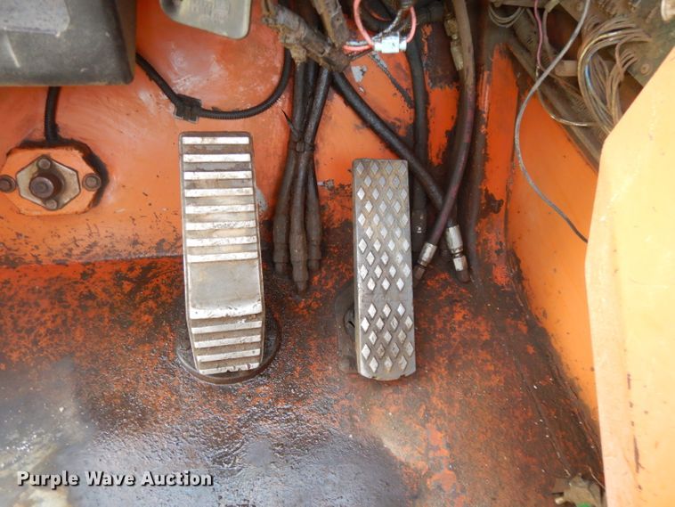 image for item DL2127 1999 Lull Highlander 844C-42  telehandler