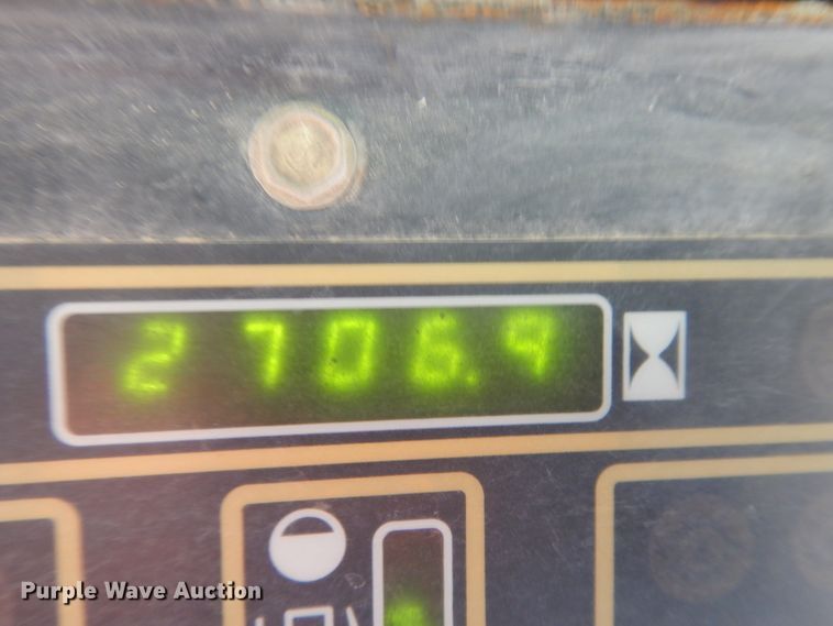 image for item DL2139 1999 New Holland LS170  skid steer loader