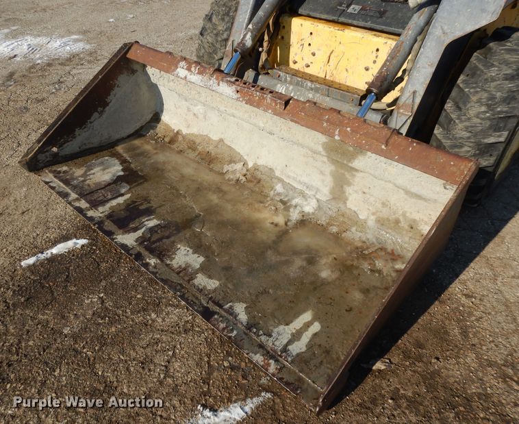 image for item DL2139 1999 New Holland LS170  skid steer loader