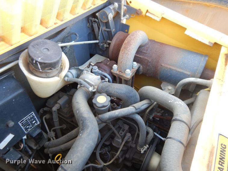 image for item DL2139 1999 New Holland LS170  skid steer loader