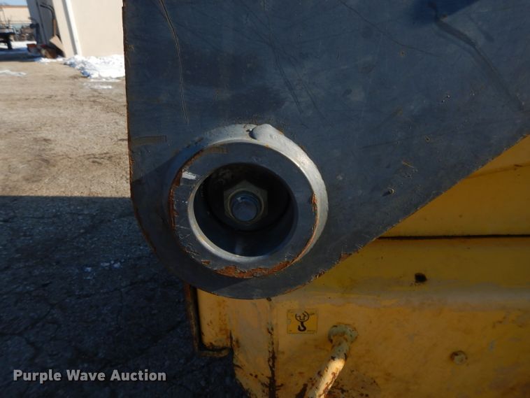 image for item DL2139 1999 New Holland LS170  skid steer loader