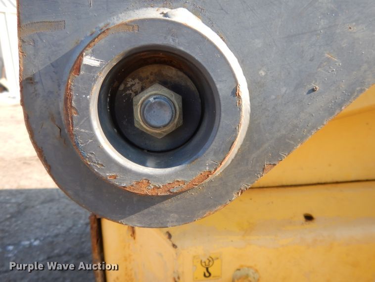 image for item DL2139 1999 New Holland LS170  skid steer loader