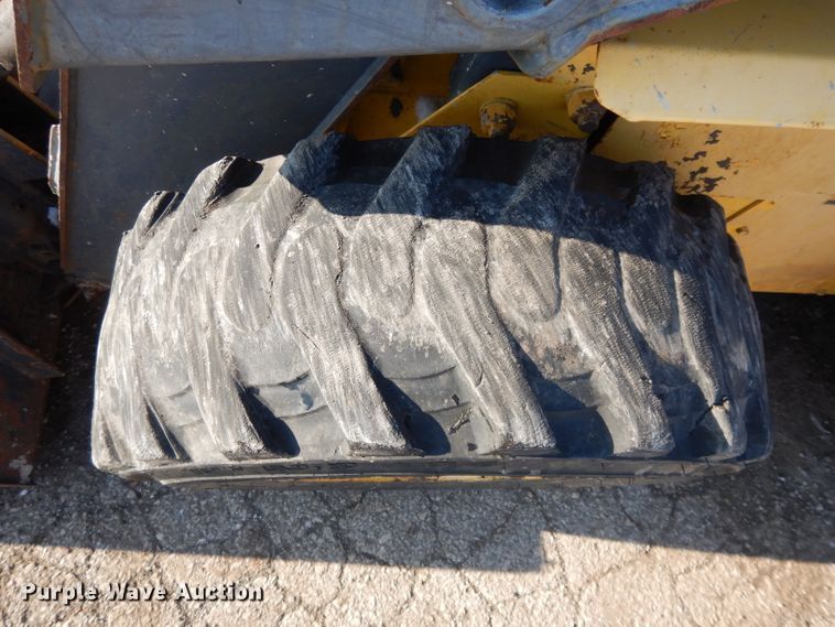 image for item DL2139 1999 New Holland LS170  skid steer loader