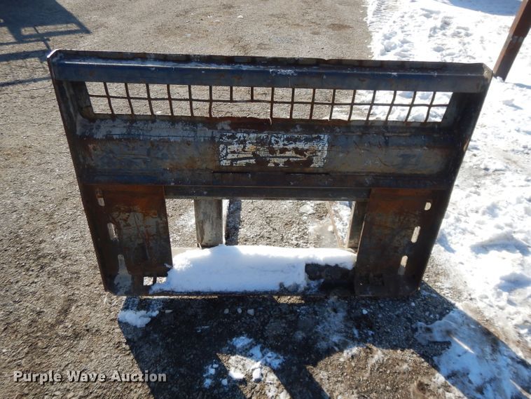 image for item DL2139 1999 New Holland LS170  skid steer loader