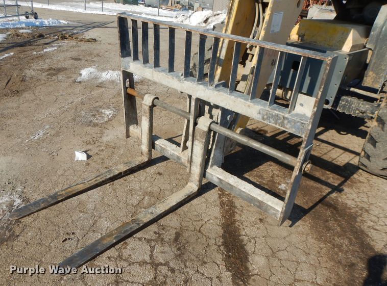 image for item DL2140 2008 Gehl RS642  telehandler