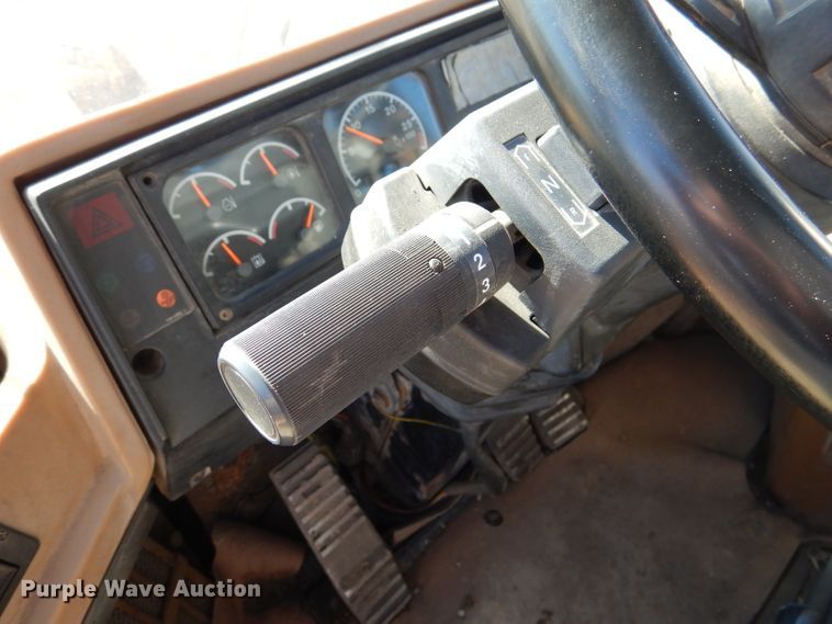 image for item DL2179 Caterpillar 966F  wheel loader