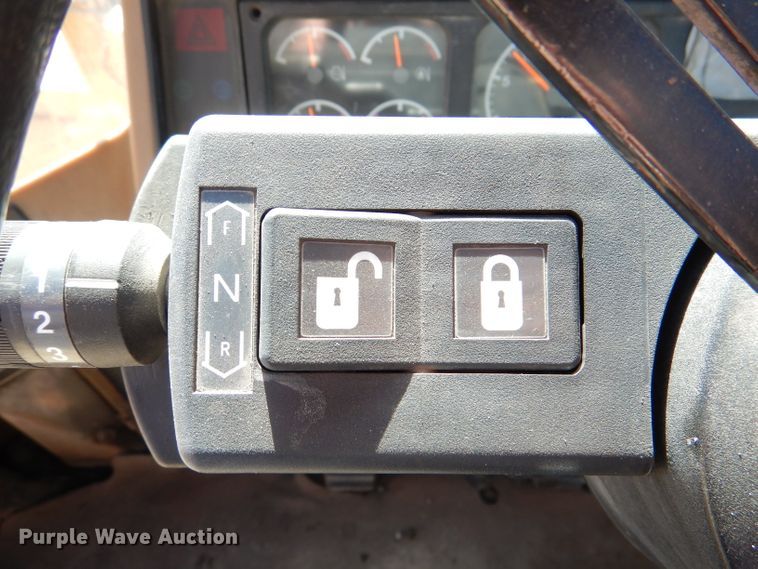 image for item DL2179 Caterpillar 966F  wheel loader