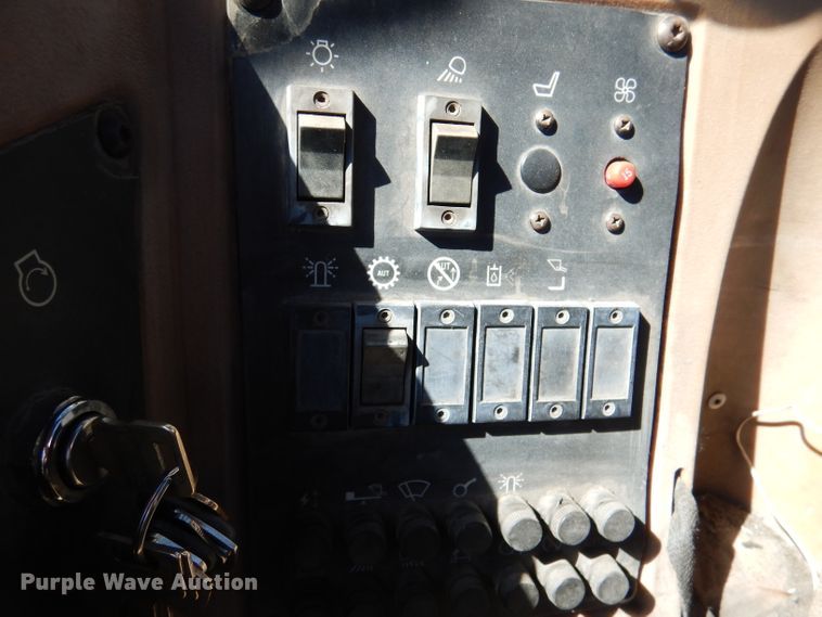 image for item DL2179 Caterpillar 966F  wheel loader