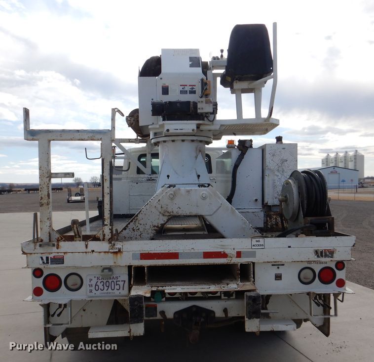 image for item DL2186 2009 International DuraStar 4300  digger derrick truck