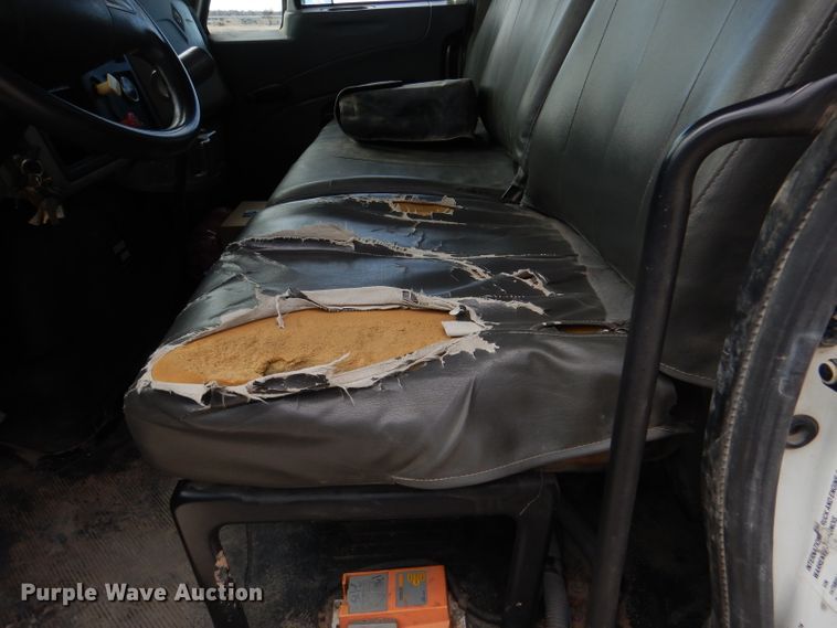 image for item DL2186 2009 International DuraStar 4300  digger derrick truck