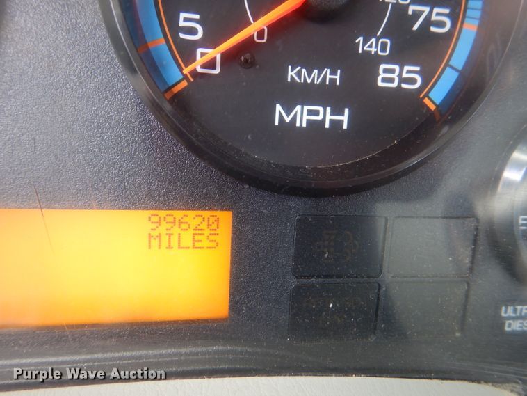 image for item DL2186 2009 International DuraStar 4300  digger derrick truck