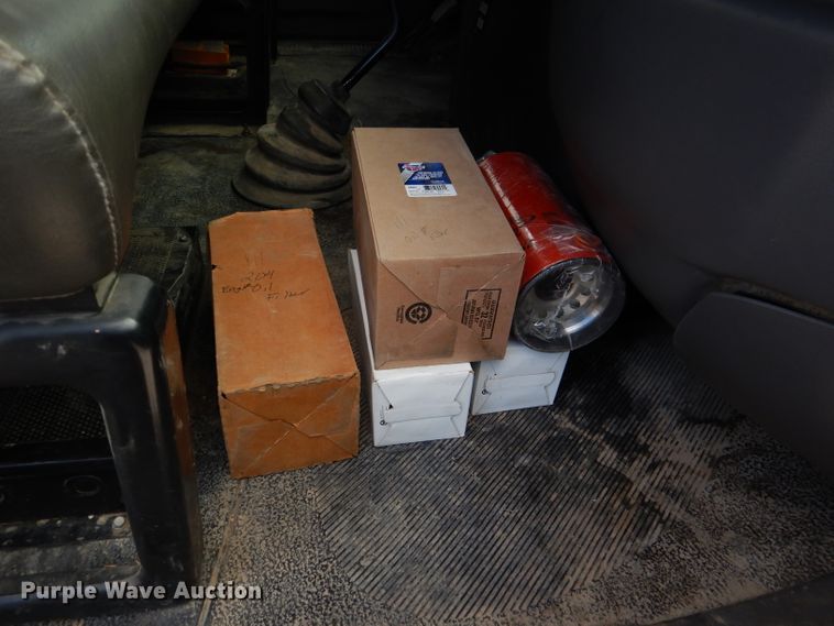 image for item DL2186 2009 International DuraStar 4300  digger derrick truck