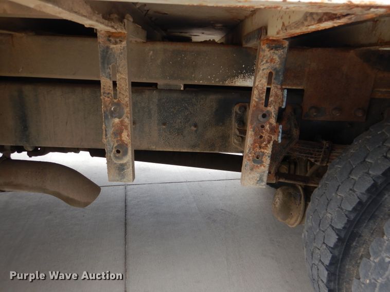 image for item DL2186 2009 International DuraStar 4300  digger derrick truck