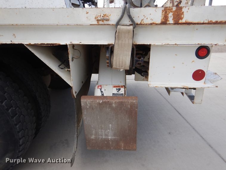 image for item DL2186 2009 International DuraStar 4300  digger derrick truck