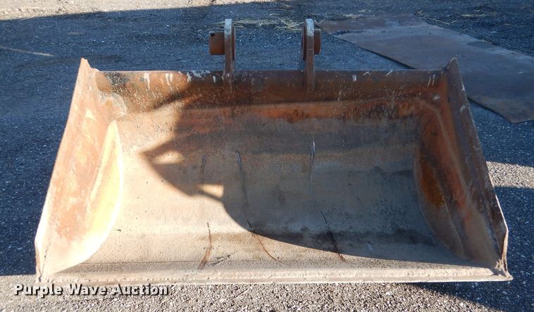 image for item DL2198 Hendrix  74"W excavator bucket