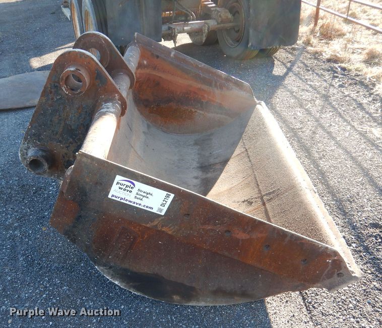 image for item DL2198 Hendrix  74"W excavator bucket