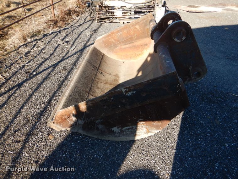 image for item DL2198 Hendrix  74"W excavator bucket