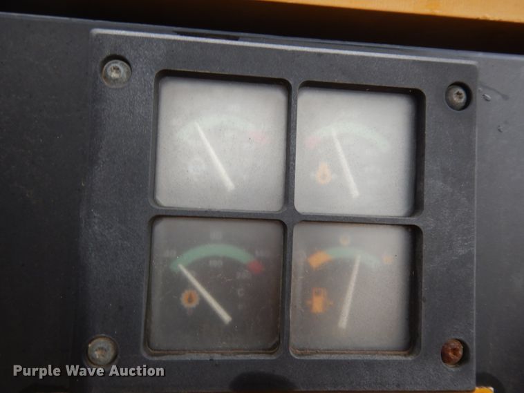 image for item DM2795 1994 Caterpillar 933  track loader