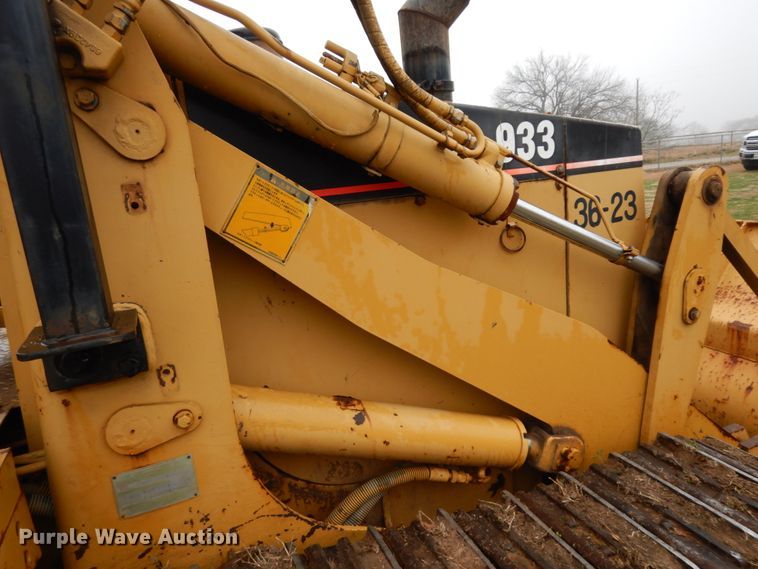 image for item DM2795 1994 Caterpillar 933  track loader