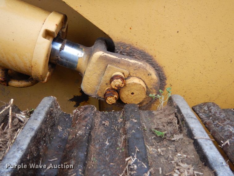 image for item DM2795 1994 Caterpillar 933  track loader