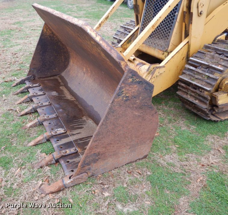 image for item DM2795 1994 Caterpillar 933  track loader