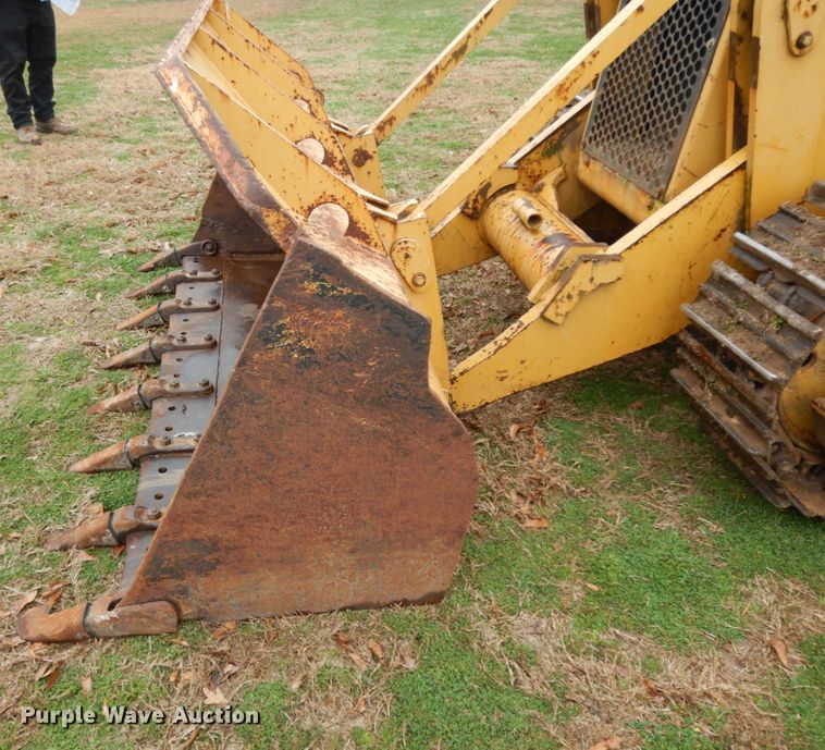 image for item DM2795 1994 Caterpillar 933  track loader