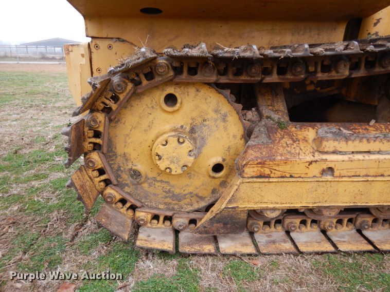 image for item DM2795 1994 Caterpillar 933  track loader