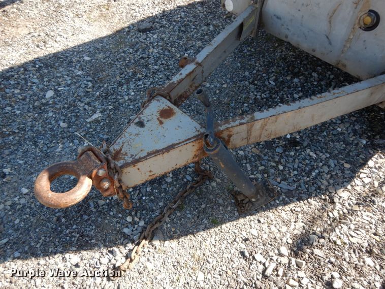 image for item DM2818 1999 Leroi A219-221-3  air compressor