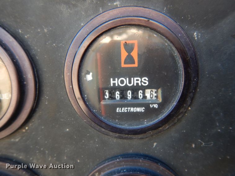 image for item DM2818 1999 Leroi A219-221-3  air compressor