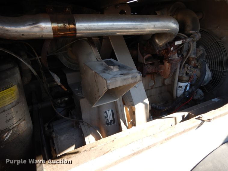 image for item DM2818 1999 Leroi A219-221-3  air compressor