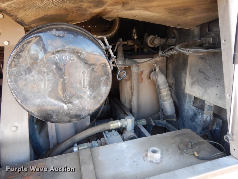 image for item DM2818 1999 Leroi A219-221-3  air compressor