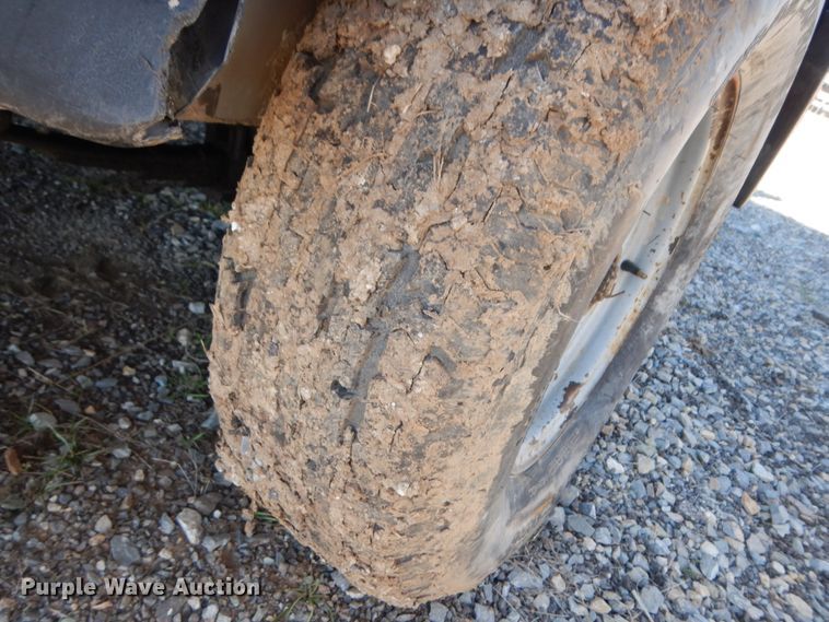 image for item DM2818 1999 Leroi A219-221-3  air compressor