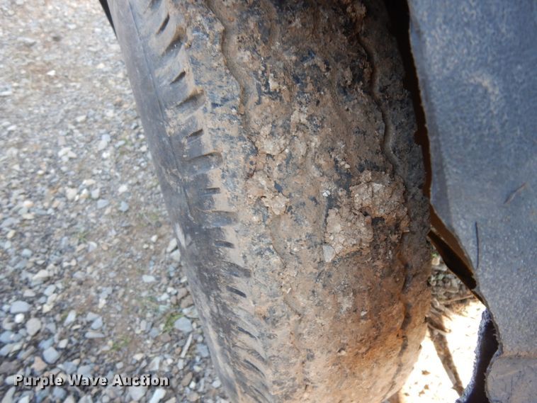 image for item DM2818 1999 Leroi A219-221-3  air compressor